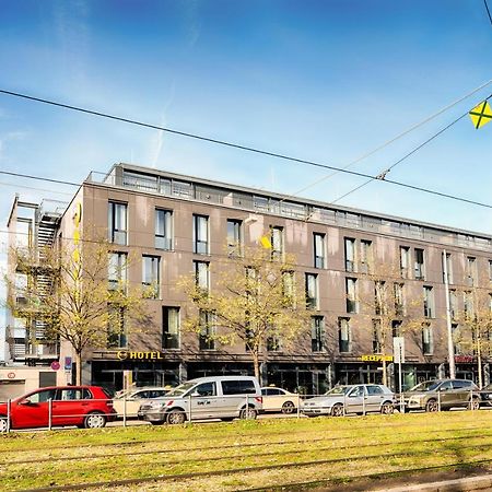 B&B Hotel Muenchen-Moosach Екстериор снимка