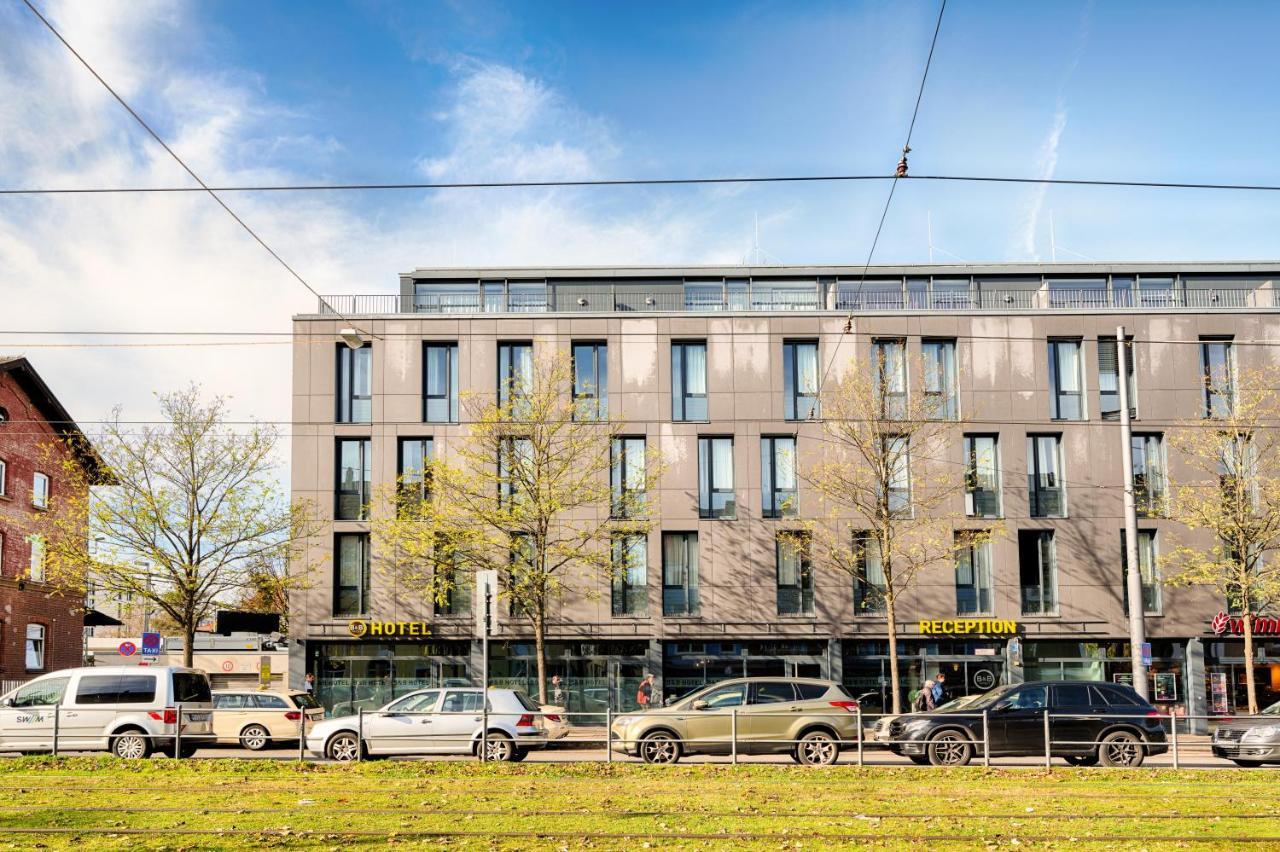 B&B Hotel Muenchen-Moosach Екстериор снимка