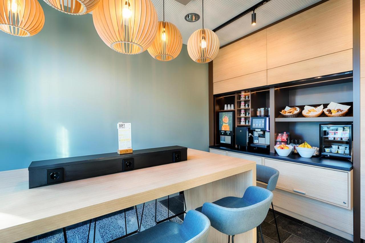 B&B Hotel Muenchen-Moosach Екстериор снимка