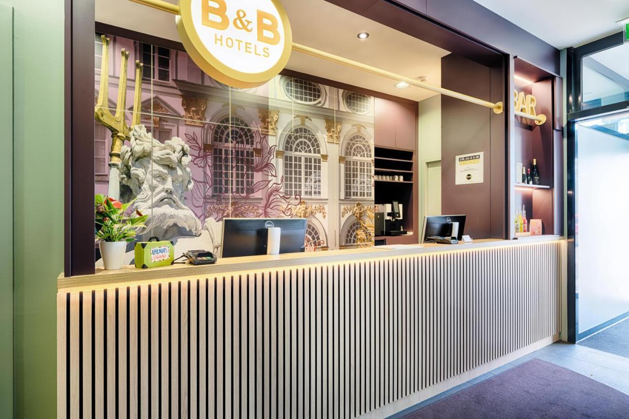 B&B Hotel Muenchen-Moosach Екстериор снимка