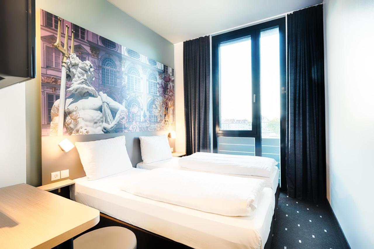 B&B Hotel Muenchen-Moosach Екстериор снимка