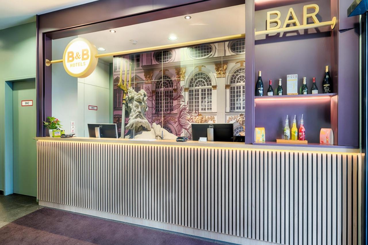 B&B Hotel Muenchen-Moosach Екстериор снимка