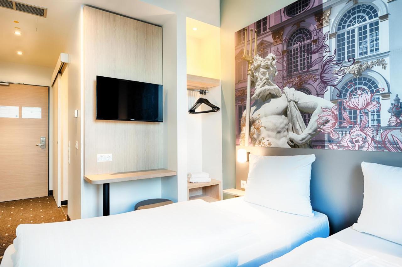 B&B Hotel Muenchen-Moosach Екстериор снимка